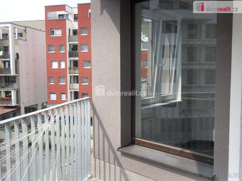 +popl. 4500, , Dumrealit.cz Vám zprostředkuje možný pronájem