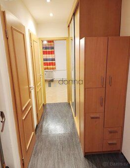 Nabízíme k pronájmu byt 3+kk, o ploše 56m², v 8. patře panel