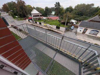 Nabízím k pronájmu světlý byt o velikosti 33 m² s balkonem a