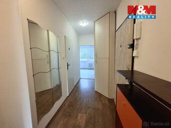 Nabízíme k dlouhodobému pronájmu nezařízený byt 4+1 o rozloz