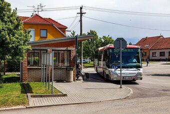 Ev.č. 10137 Hledáte rovinatý stavební pozemek v klidné lokal