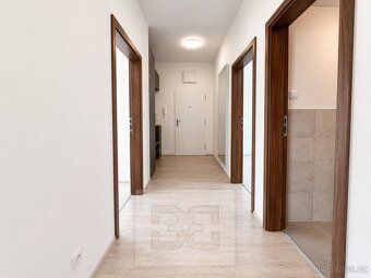 Ev.č. N09239 Nabízíme k pronájmu zcela nový, dosud neobývaný