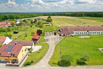 Nabízíme k prodeji stavební pozemky o celkové výměře 2376 m²