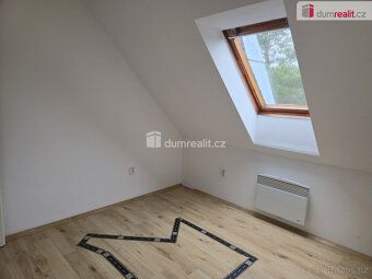 , Dumrealit.cz Vám zprostředkuje prodej světlého bytu 4+kk o