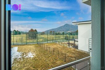 Moderní bydlení v srdci Beskyd – řadové domky a samostatná v