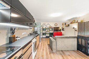 Ev.č. 01613 Nabízíme k prodeji atraktivní ateliér o dispozic