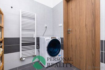 Ev.č. 02927 Nabízíme k prodeji prostorný byt o dispozici 4+k