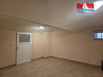 Nabízíme pronájem ateliéru 2+kk o výměře 40 m² v 1. podzemní