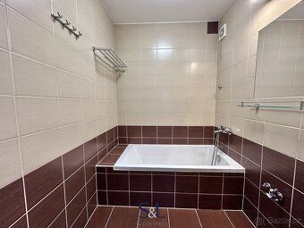 Ev.č. 01641 Nabízím k pronájmu kompletně a velmi vkusně zrek