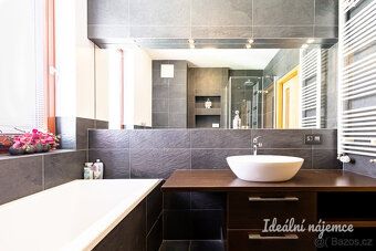 Nabízíme vám k dlouhodobému podnájmu velmi moderní a prostor