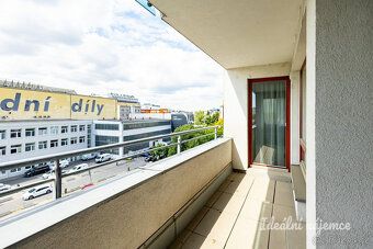 Nabízíme vám k dlouhodobému podnájmu velmi moderní a prostor
