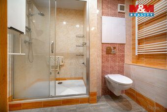 Nabízíme k prodeji prostorný byt o dispozici 3+1 72 m², kter