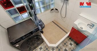 Nabízíme k pronájmu světlý a kompletně zrekonstruovaný byt o