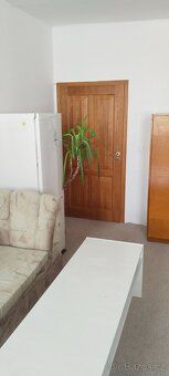 Nabízím pronájem velkého, samostatného, neprůchozího pokoje 