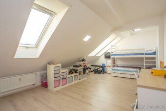 Prostorný mezonet 3+1 (138 m²) v žádané lokalitě Pardubice –