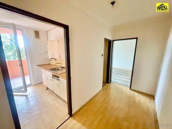 Nabízíme k prodeji byt 1+1 s prostornou lodžií v atraktivní 