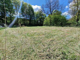 Nabízím k prodeji pozemek o rozloze 884m2, pozemek je v klid