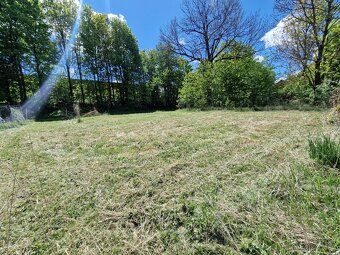 Nabízím k prodeji pozemek o rozloze 884m2, pozemek je v klid