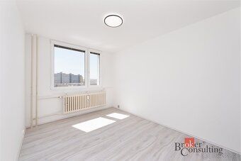 Prodej světlého bytu 2+kk po rekonstrukci, 43 m² – Praha 8, 