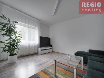 Nabízíme k prodeji samostatně stojící rodinný dům v obci Bru