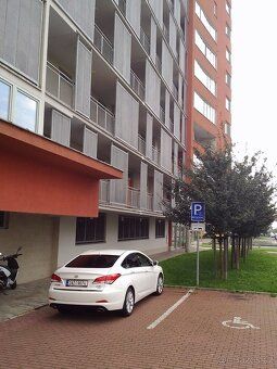 Majitel pronajme 1+kk v 3NP novostavby(ul.Novodvorska),Praha