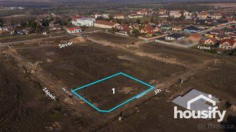 Představte si bydlení v klidné obci, kde máte dostatek prost