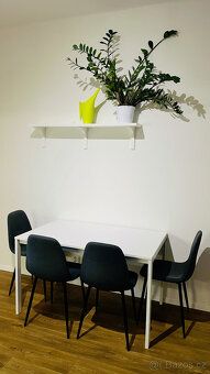 Nabízíme krátkodobé i dlouhodobé ubytování v plně vybavených