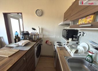 Nájem 7000 Kč +služny 4300 Kč služby včetně elelktřiny. , Pr