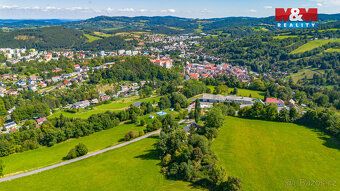 Nabízíme k prodeji stavební pozemek o rozloze 965 m² ve Vimp