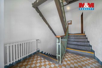 Nabízíme k prodeji zrekonstruovaný byt 2+1 o užitné ploše 65