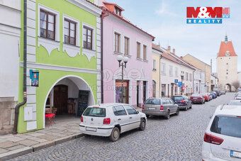 Nabízíme k prodeji investiční objekt v historickém centru Pe