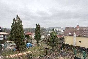 Exkluzivně nabízíme prodej samostatně stojící chaty v klidné