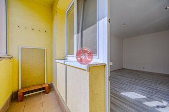 Nabízíme k prodeji družstevní byt o dispozici 2+1 na ulici P
