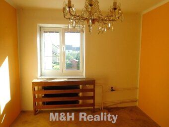 Prodej rodinného domu 3+1 196m2 a garáží 62m2,zahradou v obc