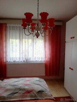 Ponúkame na predaj rodinný dom Nachádza sa v krásnej prírode