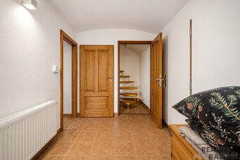 Nabízíme k prodeji rodinný dům o dispozici 4+1 v klidné obci