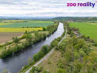 Nabízíme k prodeji stavební pozemek o výměře 1 318 m² v klid