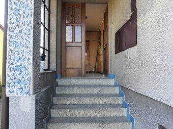 K prodeji rodinný dům v Holýšově 169m2 . Jedná se o dům post