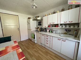 +popl. 3000, , Nabízíme k prodeji rodinný dům v obci Chroust
