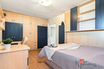 Prostorný rodinný dům 550 m² s širokým potenciálem využití, 