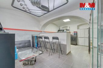 K prodeji nabízíme unikátní objekt v Králův Dvůr (ul. Plzeňs