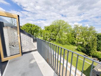 Nabízíme Vám pronájem nového bytu 2+kk s balkonem, garážovým