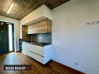 Prodej bytu 1+kk, 21 m² + sklep 2 m², Šatovská 9, Znojmo - O