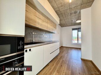 Prodej bytu 1+kk, 21 m² + sklep 2 m², Šatovská 9, Znojmo - O