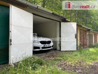 , Nabízíme k prodeji zděnou garáž na ulici Hřbitovní. Garáž 