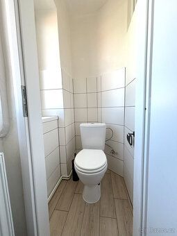 K dlouhodobému podnájmu nabízíme velmi příjemný a nově rekon