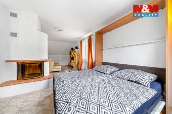 Nabízíme k prodeji prostorný rodinný dvojdům o užitné ploše 
