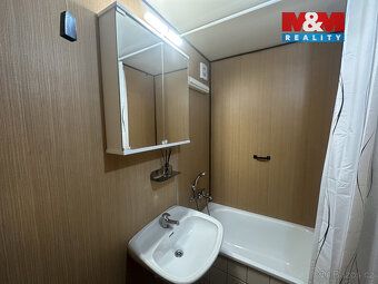 Pronájem bytu 2+kk o výměře 43 m² ve 3. nadzemním podlaží pa