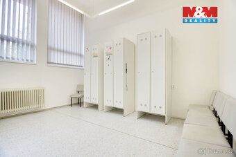 Nabízíme k prodeji atraktivní komerční prostor o rozloze 159