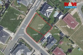 Nabízíme k prodeji atraktivní pozemek o rozloze 929 m², ideá